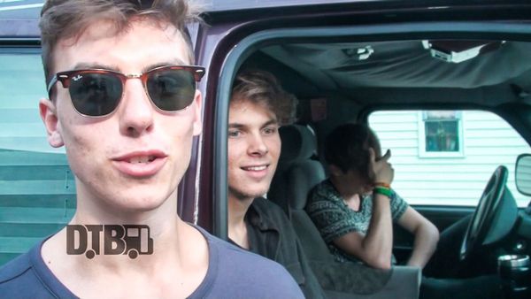 The Stolen feat. Mike Schiavo – BUS INVADERS Ep. 1052 [VIDEO]