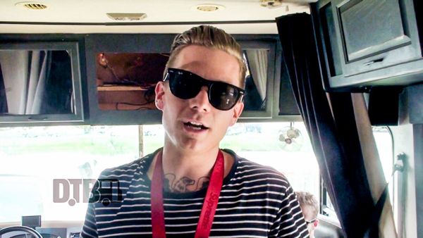 Broadside – BUS INVADERS Ep. 1068 [VIDEO]