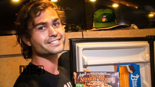 In Hearts Wake – BUS INVADERS Ep. 1065 [VIDEO]