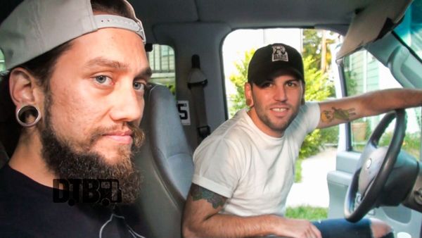 SECRETS – BUS INVADERS Ep. 1091 [VIDEO]