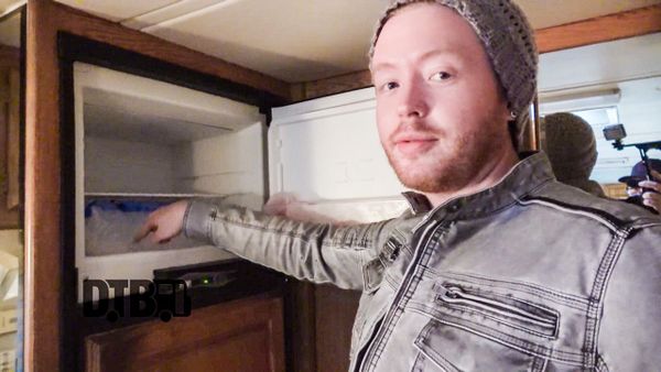 Shallow Side – BUS INVADERS Ep. 1135 [VIDEO]