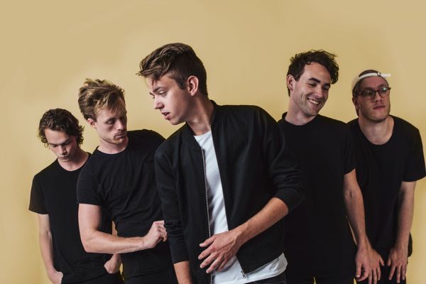 Kid Astray – CRAZY TOUR STORIES