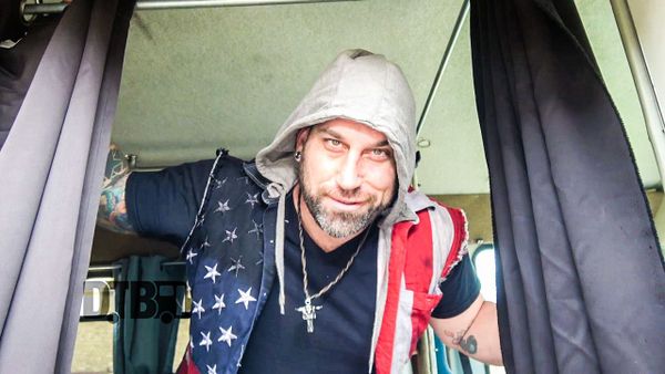 Year of the Locust – BUS INVADERS Ep. 1173 [VIDEO]