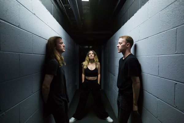 SHAED – PRESHOW RITUALS