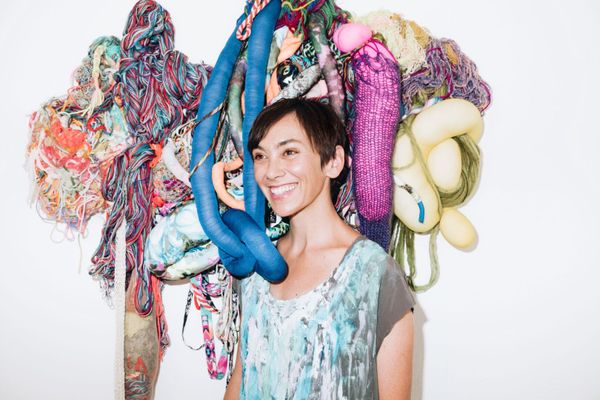 Inara George – CRAZY TOUR STORIES