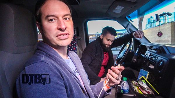 Mae – BUS INVADERS Ep. 1239 [VIDEO]