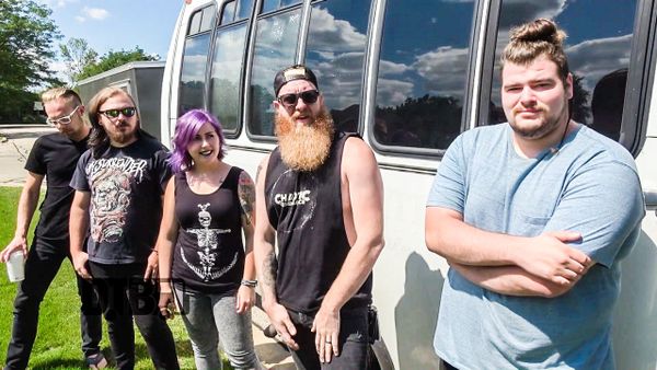 Theody – CRAZY TOUR STORIES Ep. 580 [VIDEO]