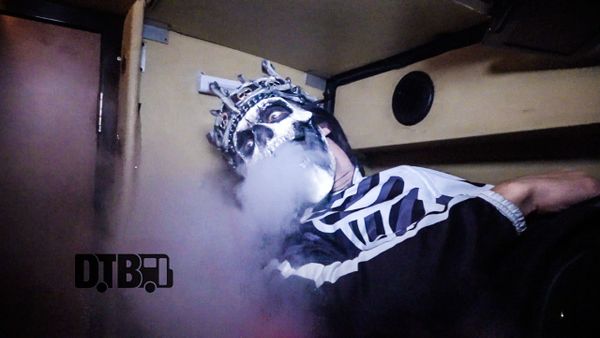 Carach Angren – BUS INVADERS Ep. 1250 [VIDEO]