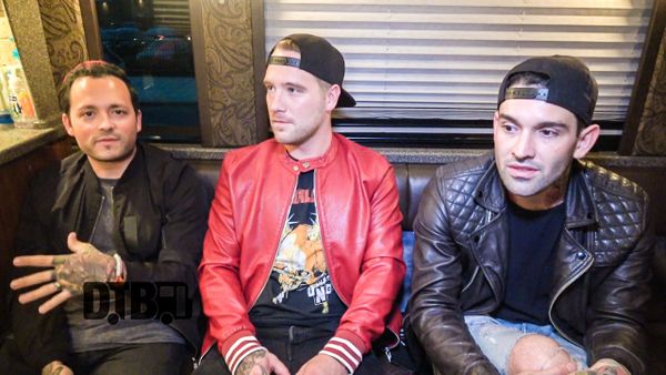 Sleeping With Sirens – CRAZY TOUR STORIES Ep. 585 [VIDEO]