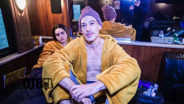 Matisyahu feat. Common Kings – BUS INVADERS Ep. 1253 [VIDEO]