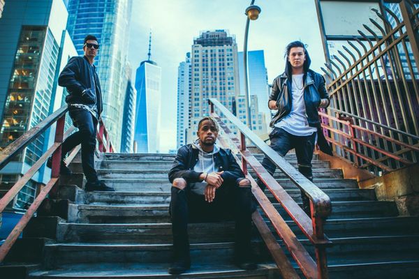 Neon Dreams – TOUR TIPS