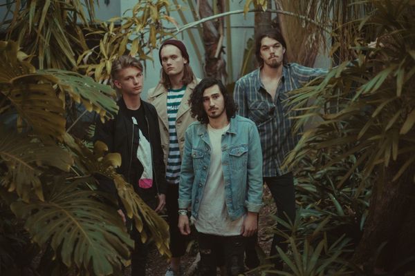 Glass House Point – CRAZY TOUR STORIES