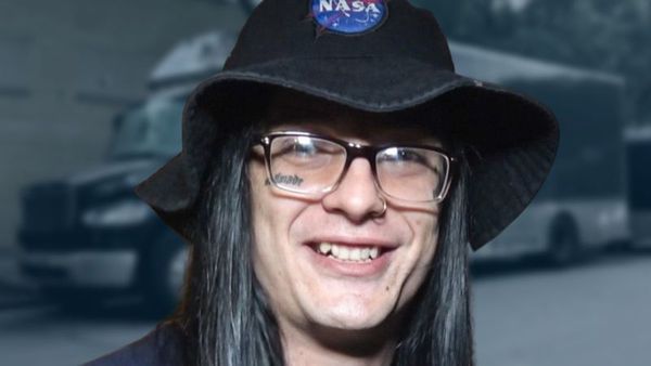 Vulvodynia – BUS INVADERS Ep. 1696 [VIDEO]