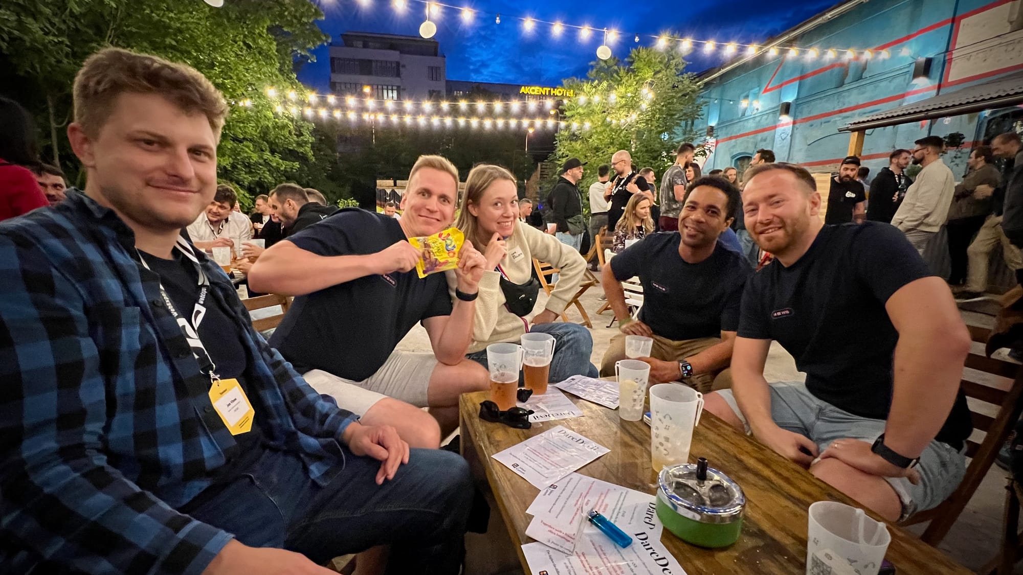 Lidé na party na WebExpo 2024