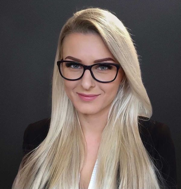 Anita Szelesová