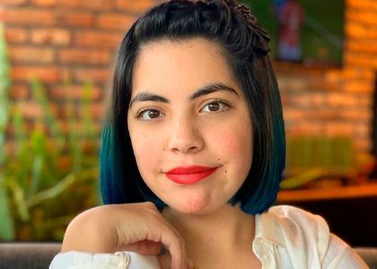 Para variar, mujer y con condición especial