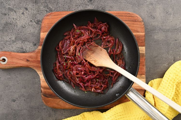 Caramelised Red Onions