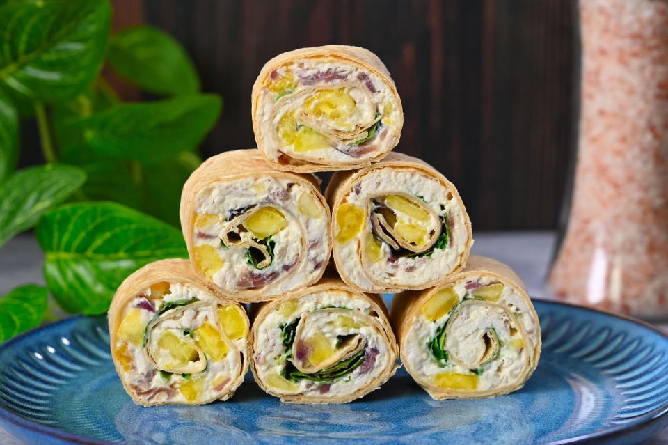 Shredded Chicken Tortilla Pinwheel Sandwiches
