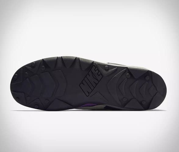 Nike ACG Air Revaderchi outsole detail.