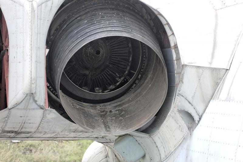 Lun-class Ekranoplan MD-160 — frontal view of eight-engine configuration