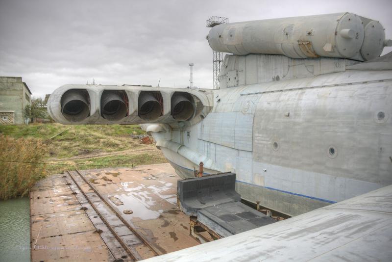 Lun-class Ekranoplan MD-160 — wide shot showing full vessel at Kaspiysk