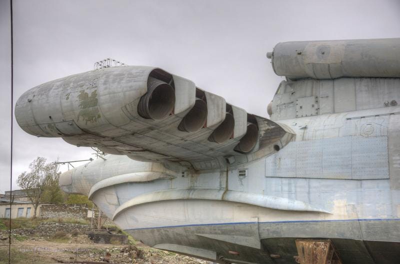Lun-class Ekranoplan MD-160 — overhead wing planform and fuselage