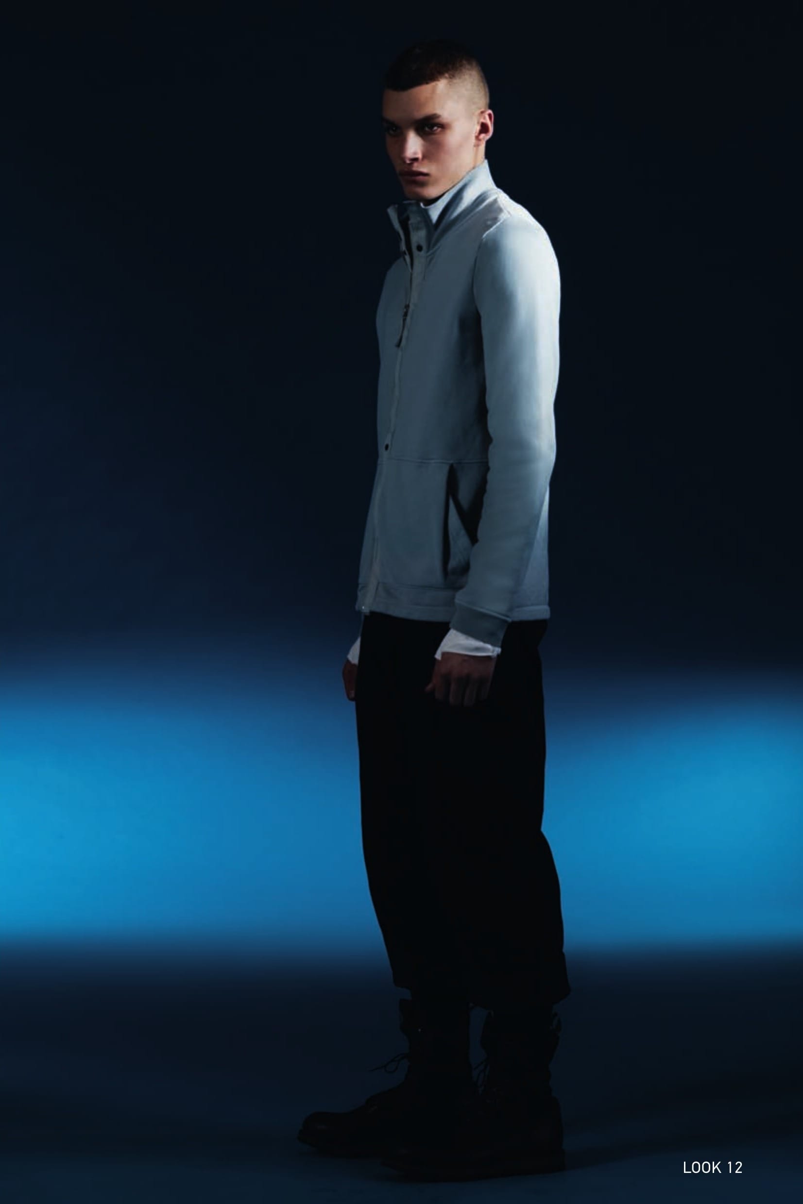60309 ZIP SWEATSHIRT_CO FELPA MERCERIZED Cardigan in mercerised cotton fleece. Garment dyed. Ribbed raised collar patch pockets under a horizontal cut on the front, with diagonal opening and crease forming a dart. Ribbed cuffs. Drawstring on bottom hem. Metal zip fastening slightly off-centre and snap fasteners mounted on cotton tape, also found on the hood edging. 30110 WIDE PLEATED PANT_CO DIAGONAL Trousers with single dart in diagonal weave comfort cotton. Garment dyed. Wide fit. Diagonal side pockets. Two flat pockets on the back. Zip fly and button at the waist.