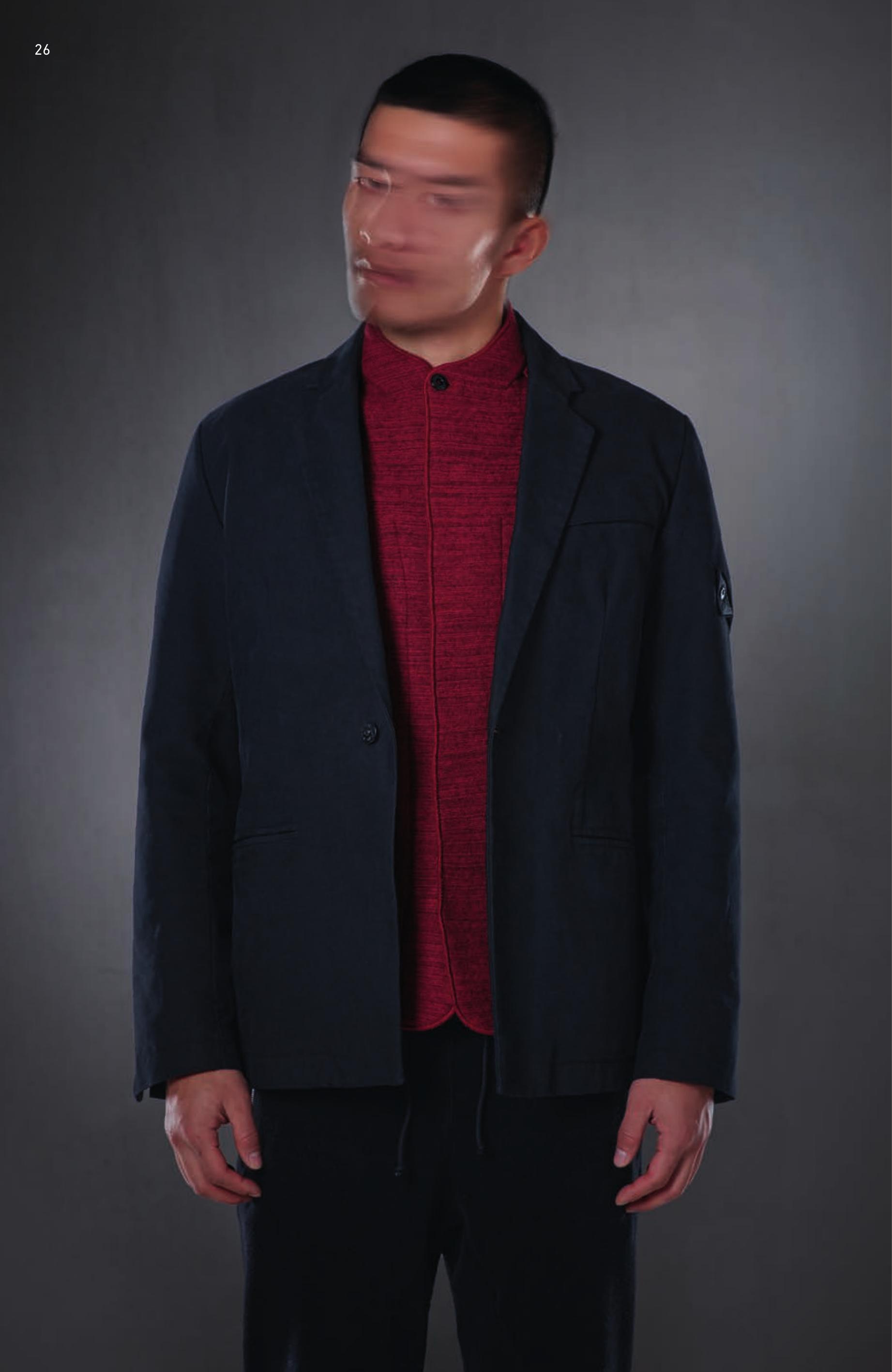 A0508 SB BLAZER _ COMFORT CO/EA Single breasted blazer in brushed tightly woven and slightly stretch cotton. Garment dyed. Notched lapels with squared indent. Two cuts on the front on the front of the blazer. Welt pockets on the front. The chest pocket is hidden by a fabric inlay creating a fold. On the left sleeve, the Stone Island Shadow Project badge is partly concealed by a flap. Hidden button fastening cuffs. Two back slits. Half lining in technical nylon mesh and small vertical zip fastened pocket in the inside. G0306 MODULAR VEST _ JACQUARD CO/WO Vest in cotton wool knit made with a jacquard technique. Garment dyed with a double recipe for a two colours slub effect. Raised collar. On seam pockets with snap fastening. Snap fastening on cotton tape. This vest is a modular item engineered to augment the insulation properties of the outerwear pieces: it can be fixed, through loops and snaps, to all the Stone Island Shadow Project shoulder pieces. 30811 TRACK PANT _ FLEECE CO/PA Fleece track pant in light cotton/nylon plush with a mélange look. Garment dyed. Elasticated band and drawstring at waist. Slightly diagonal zip fastened pockets on the front. One zip fastened pocket on the back. Shaped legs, looser on the rear. Zip on leg bottom. Elasticated band in the leg end seam.