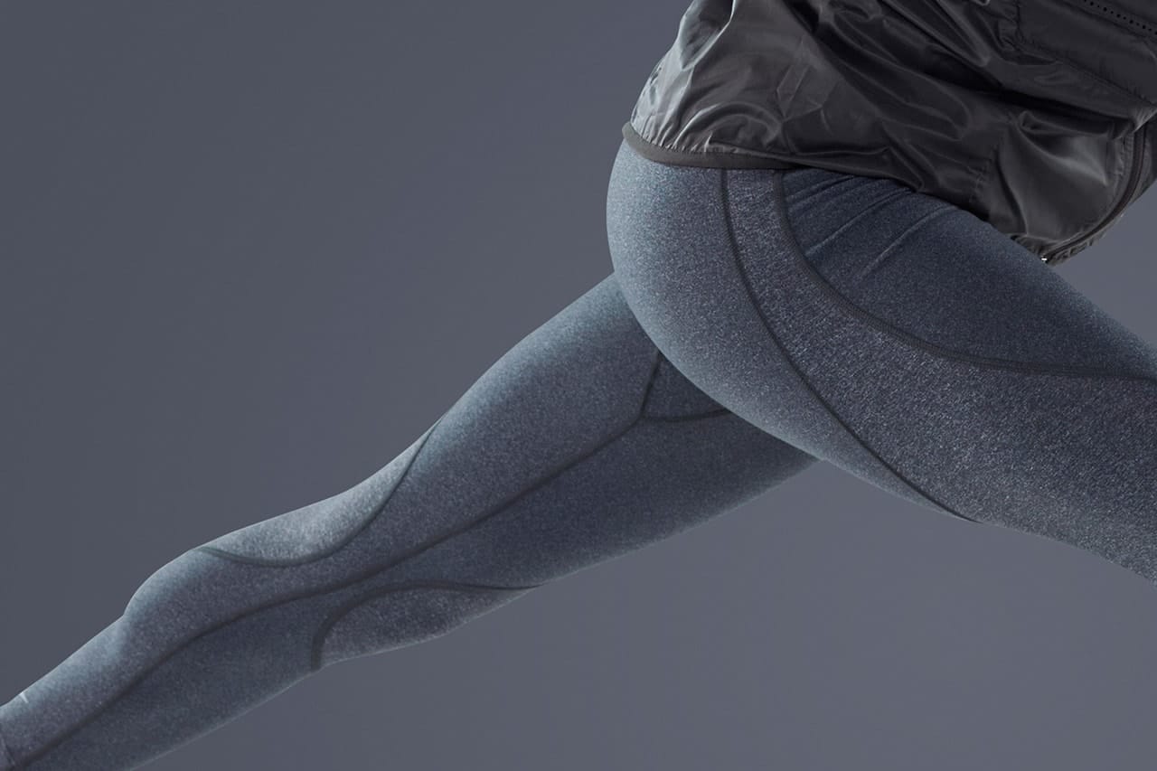 Gyakusou Holiday 2013 reflective gray running layers