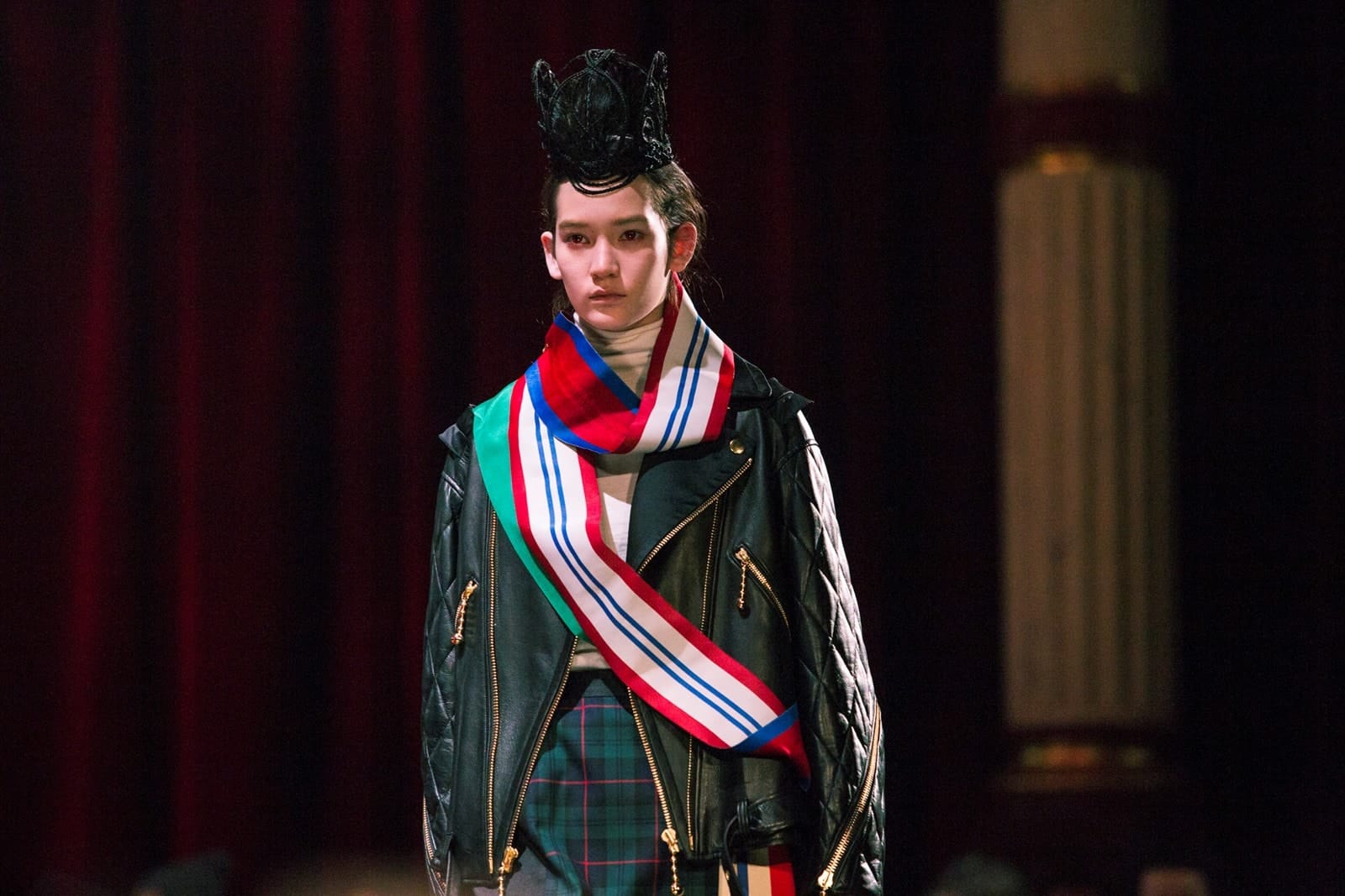 Undercover Autumn/Winter 2014 runway look 13 from Jun Takahashi's fairytale-inspired collection.