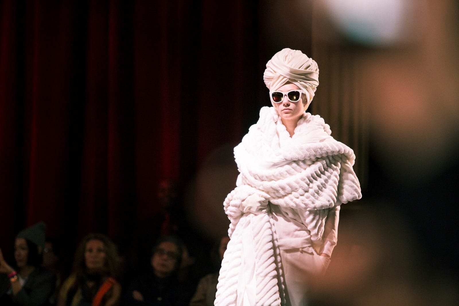 Undercover Autumn/Winter 2014 runway look 17 from Jun Takahashi's fairytale-inspired collection.