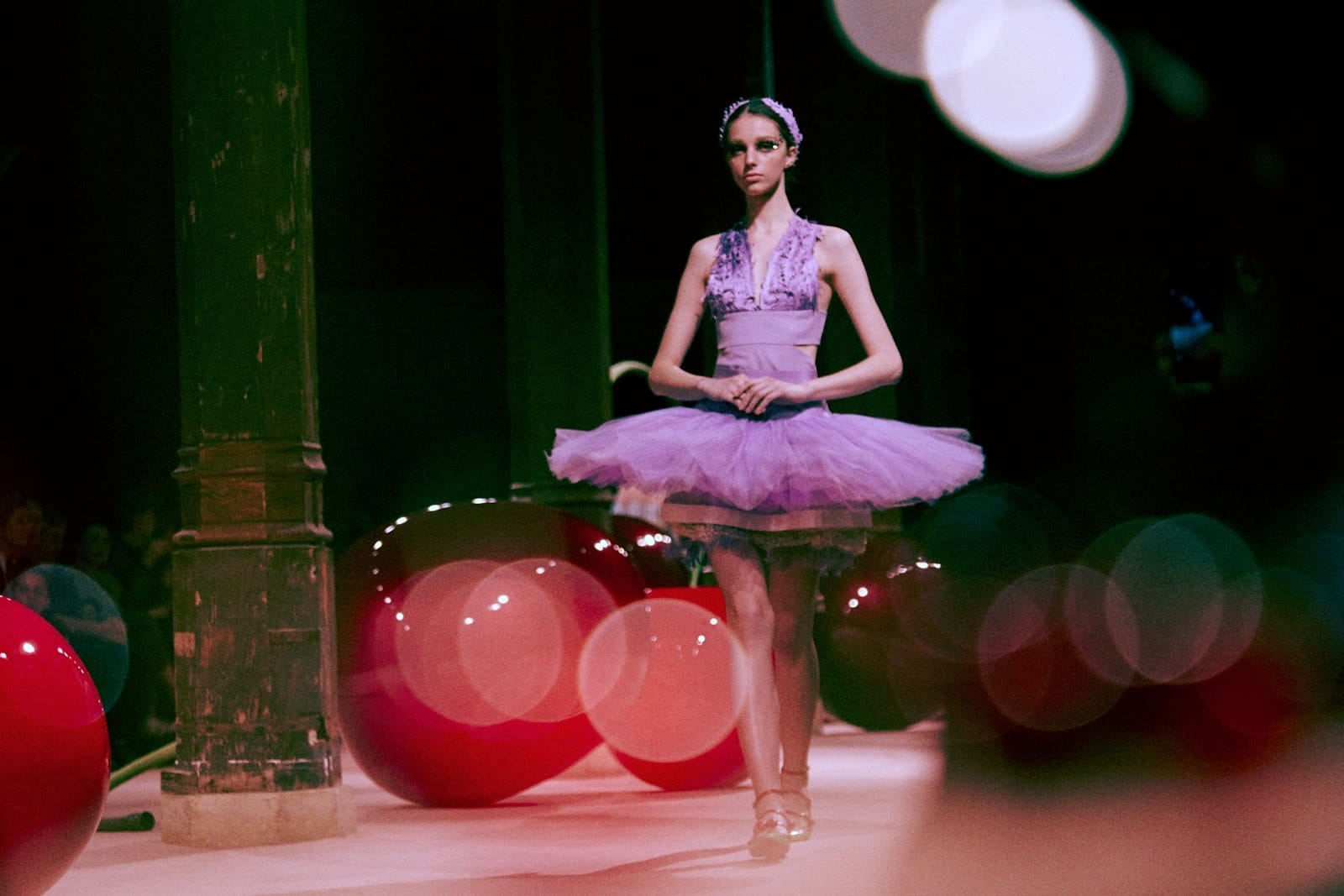 Undercover Spring/Summer 2015 runway look 05 from Jun Takahashi's digital-age fairytale collection.