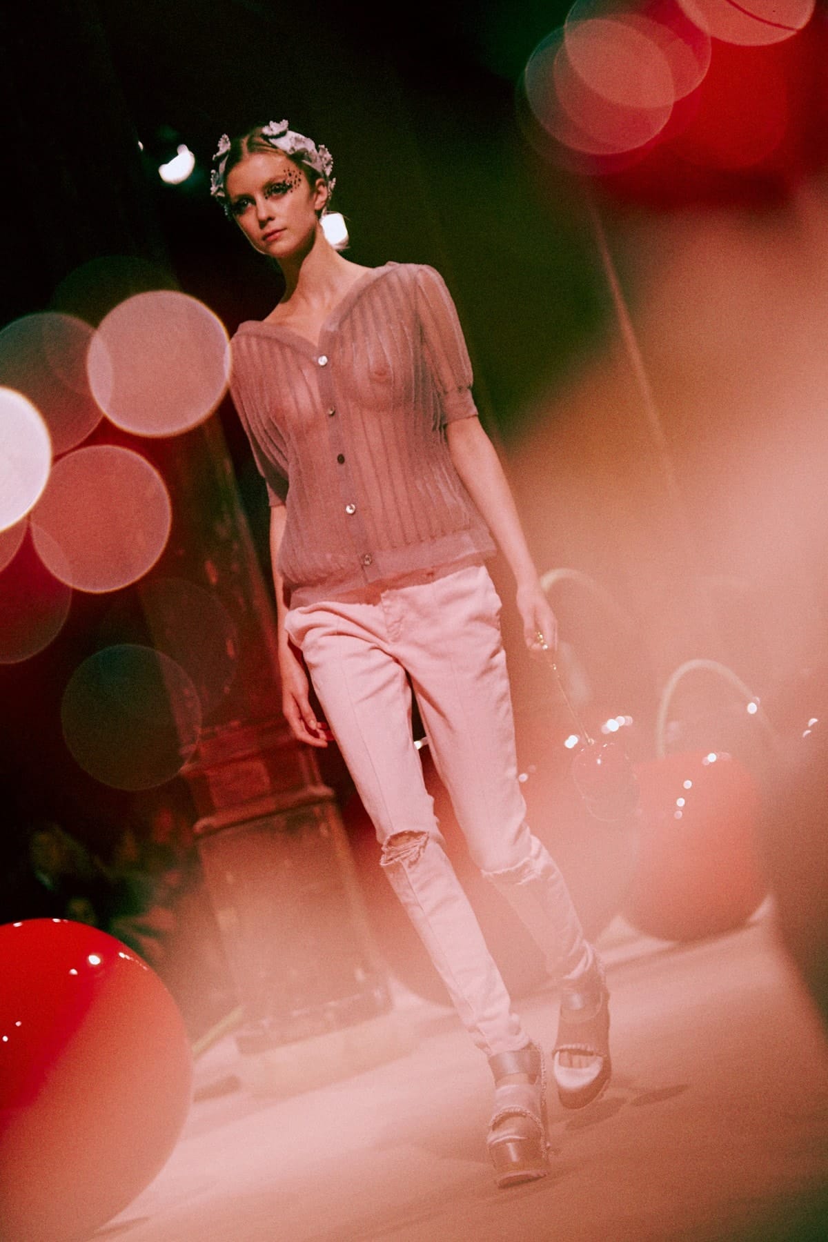 Undercover Spring/Summer 2015 runway look 14 from Jun Takahashi's digital-age fairytale collection.