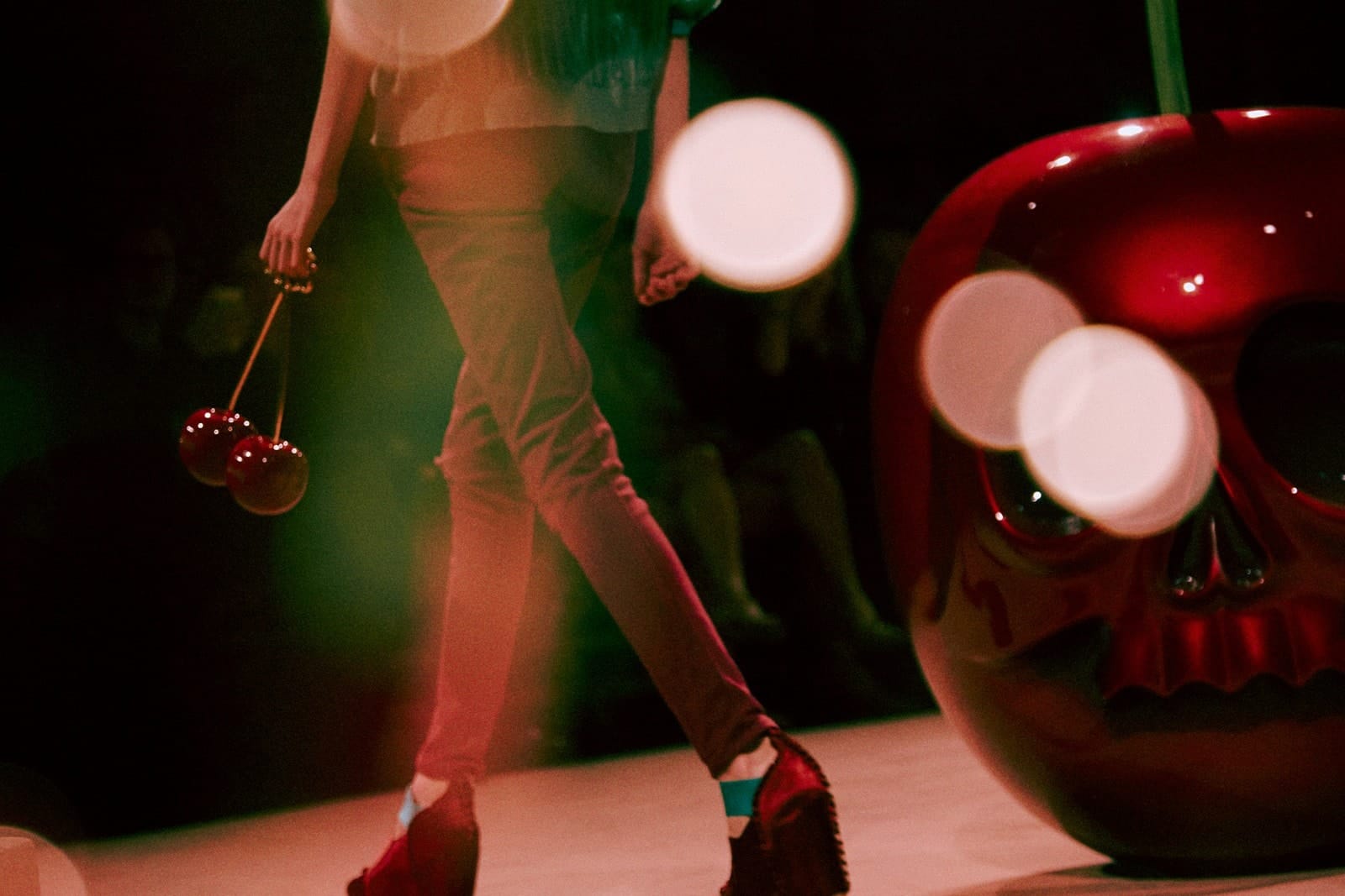 Undercover Spring/Summer 2015 runway look 29 from Jun Takahashi's digital-age fairytale collection.