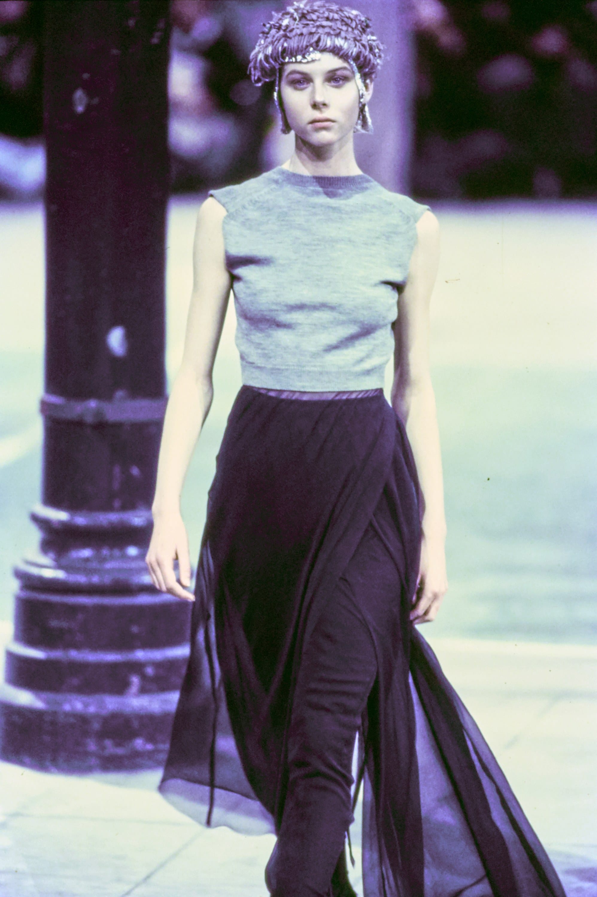 Comme des Garçons Fall 1993 Ready-to-Wear runway look 85: pale blue top with a long black skirt.