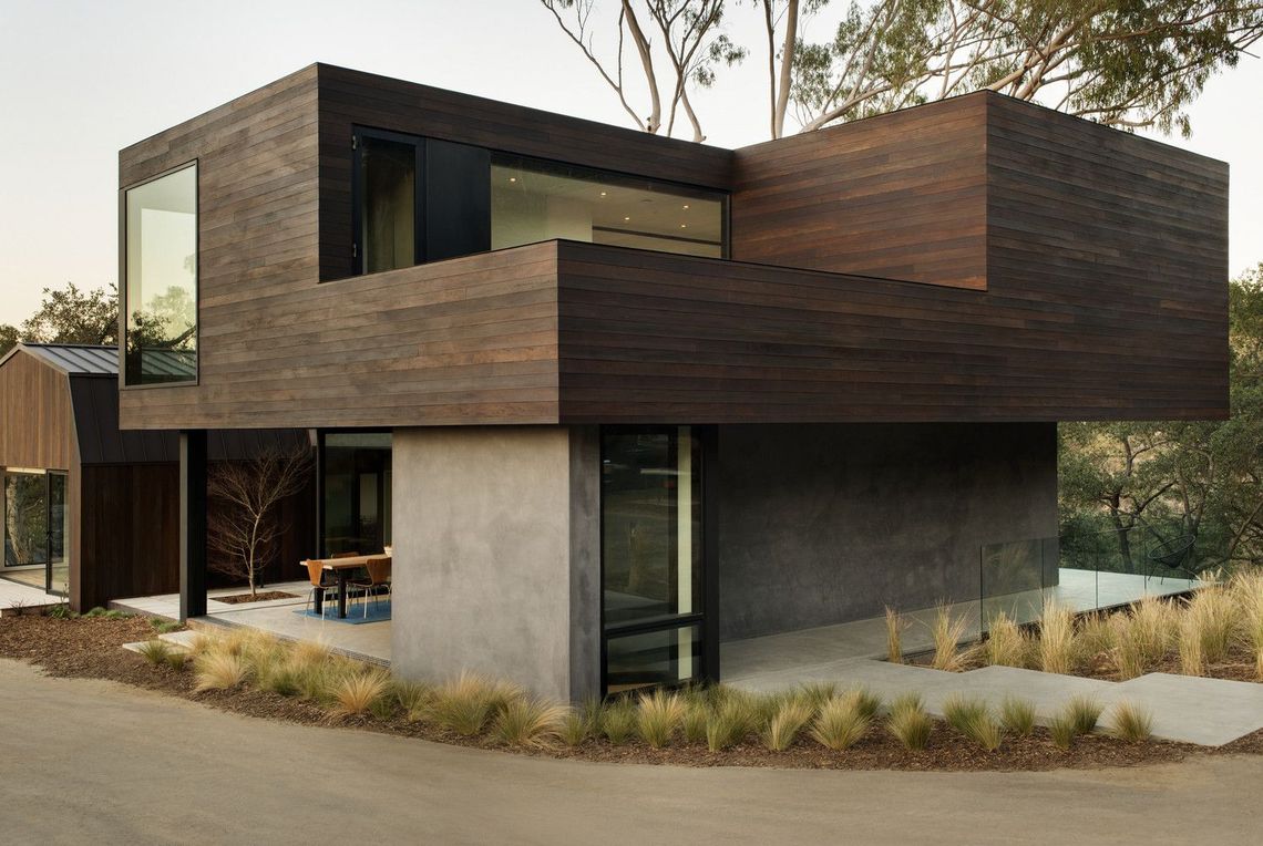 Oak Pass Guest House by Walker Workshop
