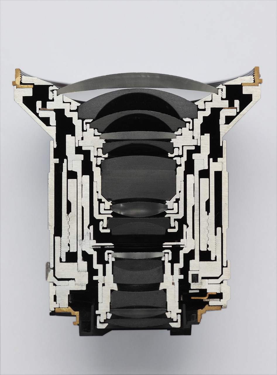 Christopher Williams, Cutaway model Zeiss Distagon