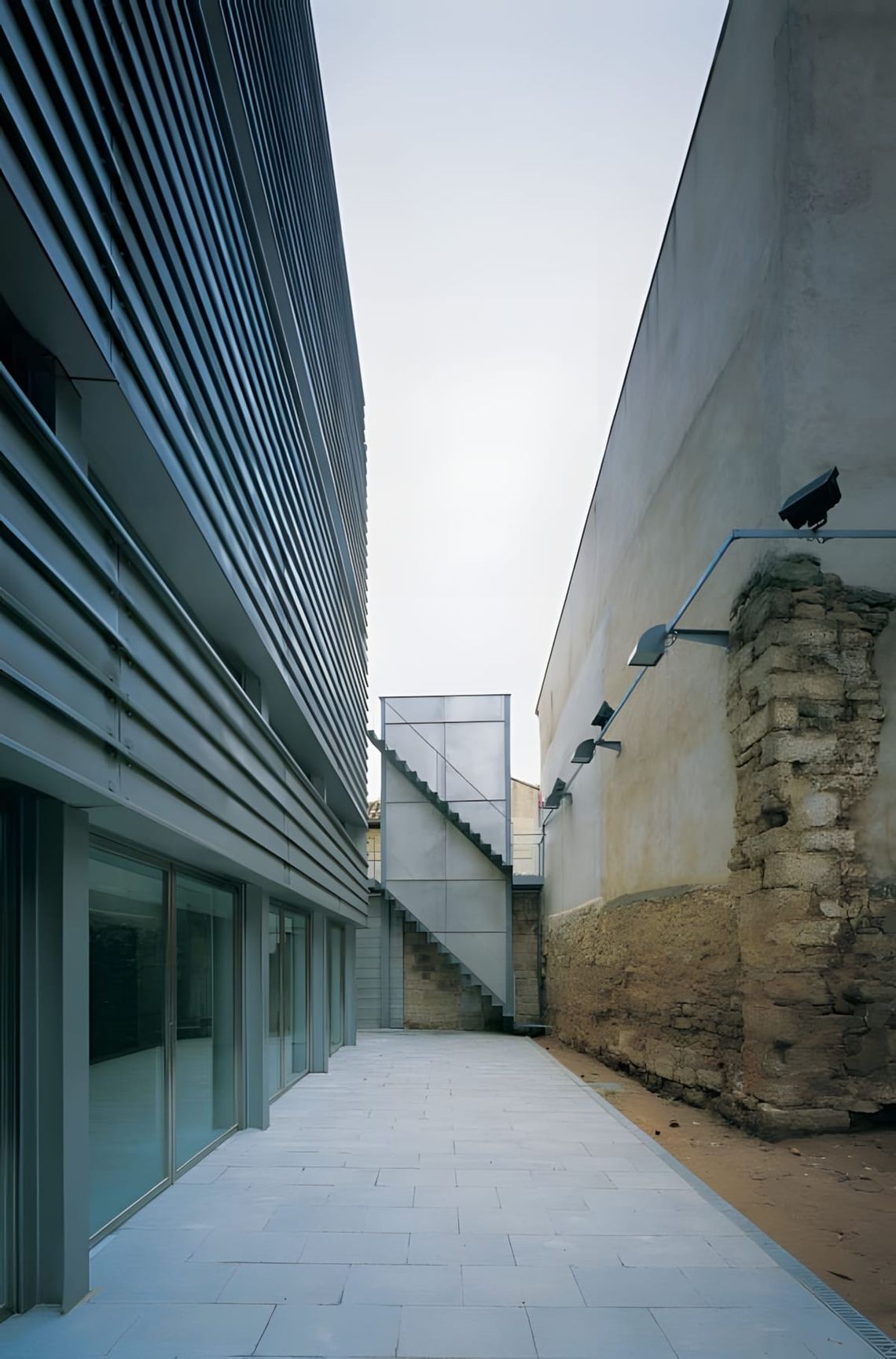 Rafael Moneo Kursaal Auditorium and Congress Centre San Sebastian 1999 translucent glass facade