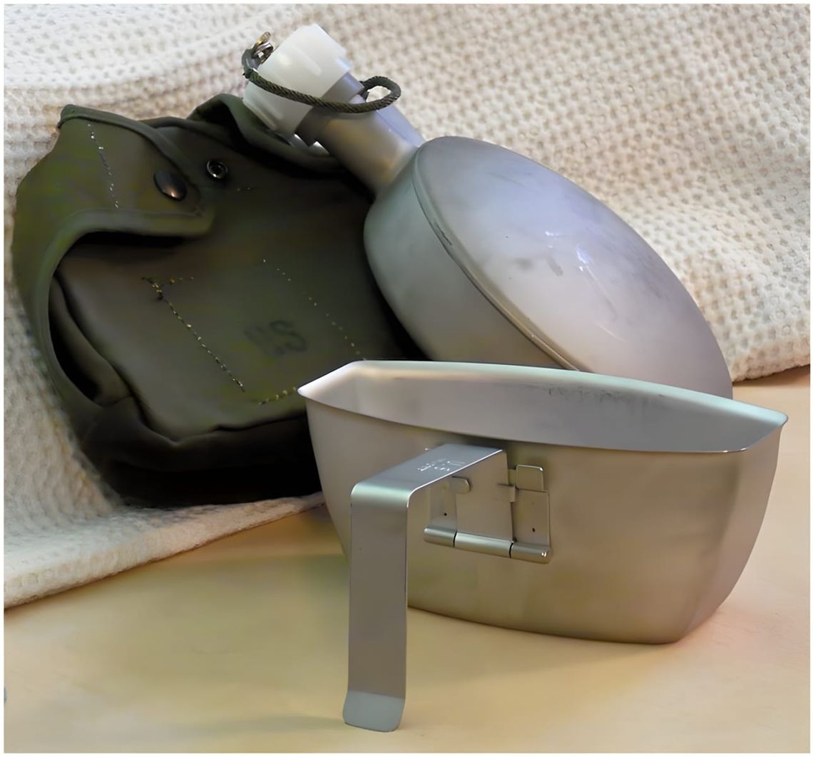 USGI Arctic Canteen — double-wall vacuum-insulated 1-quart aluminum and stainless steel military field canteen with rubber-li