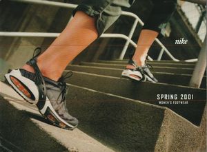 NIKE 2001 SPRING WOMEN'S FOOTWEAR CATALOG