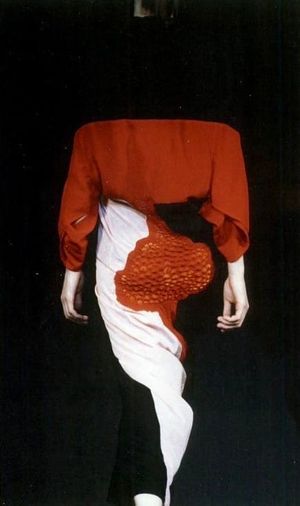 Yohji Yamamoto, S/S 1995.