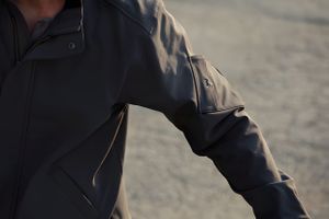 Outlier Pivotal Bomber