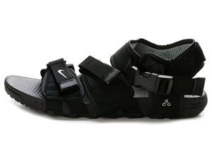 Nike ACG Air Deschutz Sandal in Black/Grey