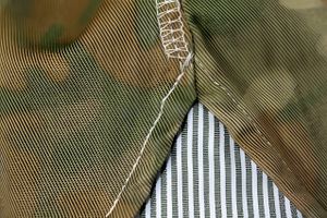 USMC Frogskin Camouflage — P1942 M1 Helmet Cover Textile Detail