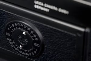 Leica M6 Black Paint — 35mm Rangefinder