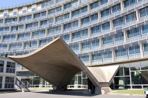 UNESCO Headquarters Entrance Canopy — Breuer, Nervi & Zehrfuss, Paris 1958
