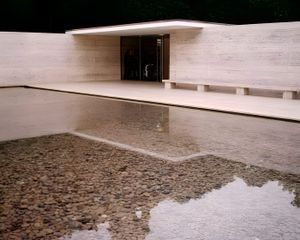 Barcelona Pavilion — Ludwig Mies van der Rohe (1929)