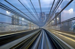AppuruPai Long-Exposure Photography on a Tokyo Train