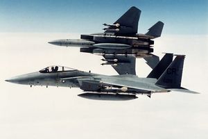 McDonnell Douglas F-15 Eagle Fighter Jet