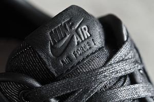 Nike Air Force 1 Low (Black)